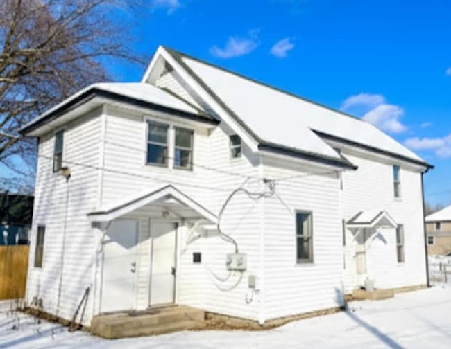 Building Photo - 4124 S Landess St