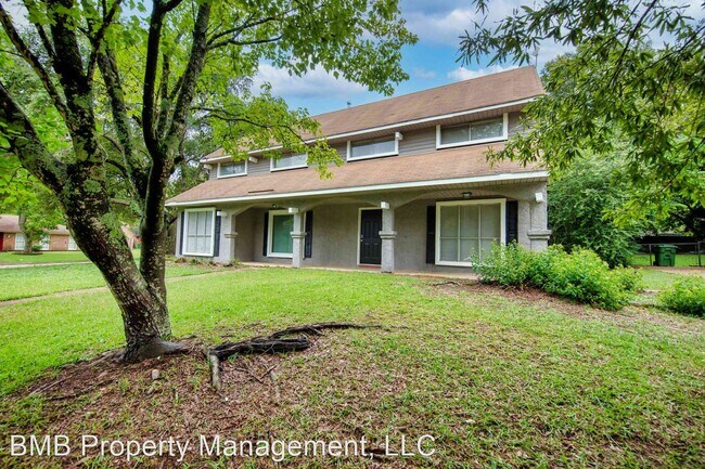 Building Photo - 6 br, 2.5 bath House - 413 Glade Park Drive
