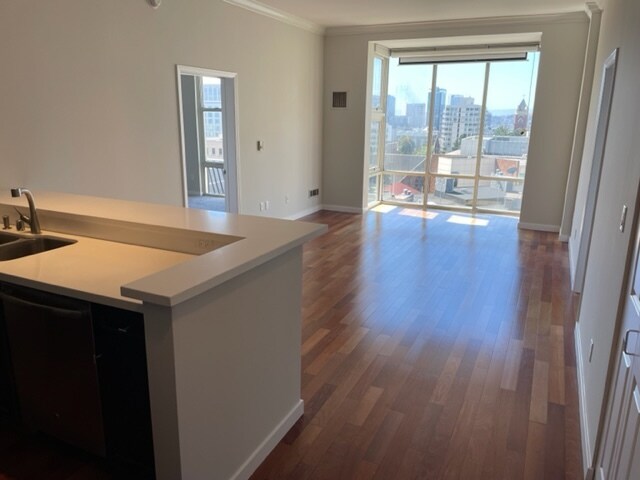 Living Room - 1483 Sutter St