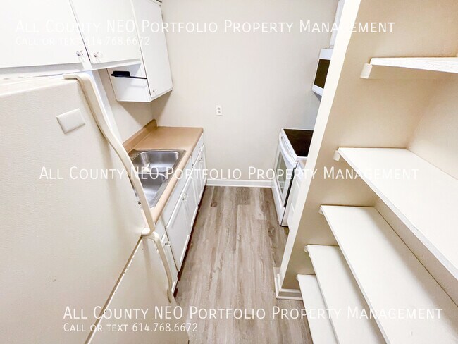 Foto del edificio - Spacious 2-Bedroom Apartment with Private ...
