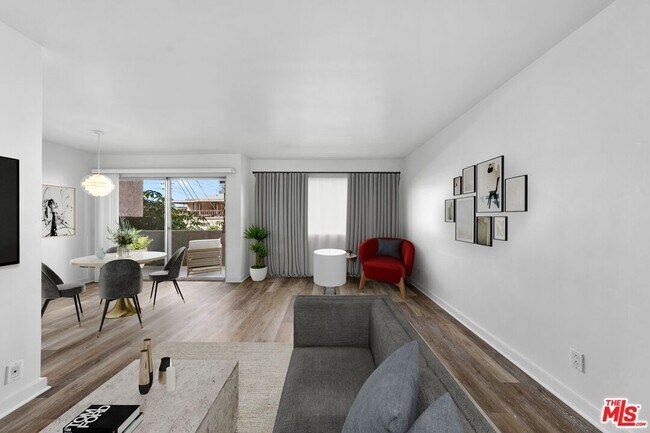 Foto del edificio - 11670 Iowa Ave