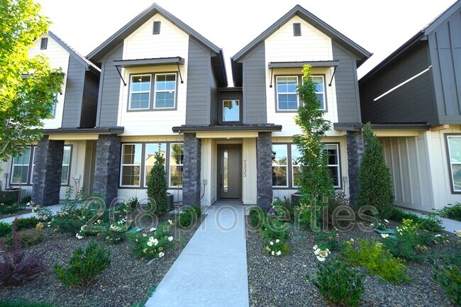 Foto del edificio - 1333 N Webb Wy