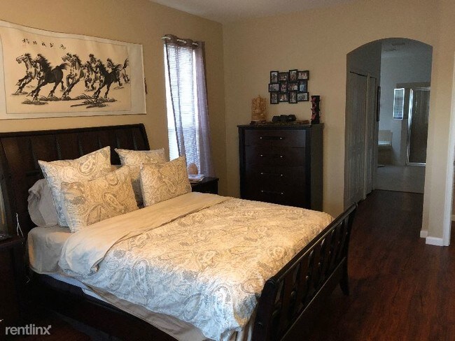 Foto del edificio - 119 Amherst Ln