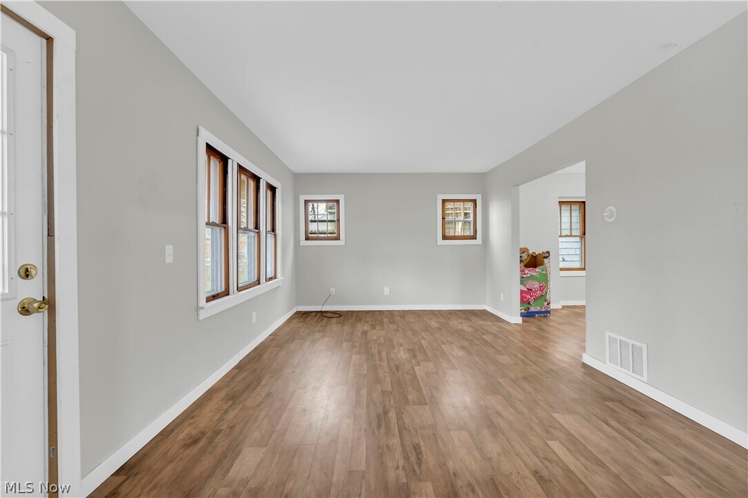 Foto del edificio - 485 E Archwood Ave
