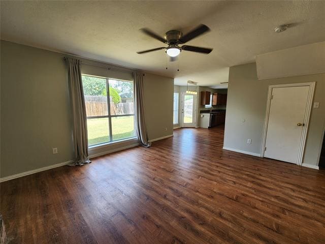 Building Photo - 1225 Lake Haven Dr