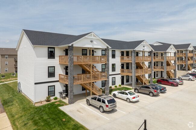 Building Photo - Quail Run