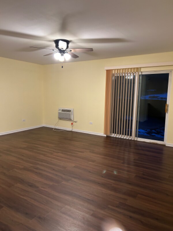 2909 Willow Ln Unit 6, Zion, IL 60099 Room for Rent in Zion, IL