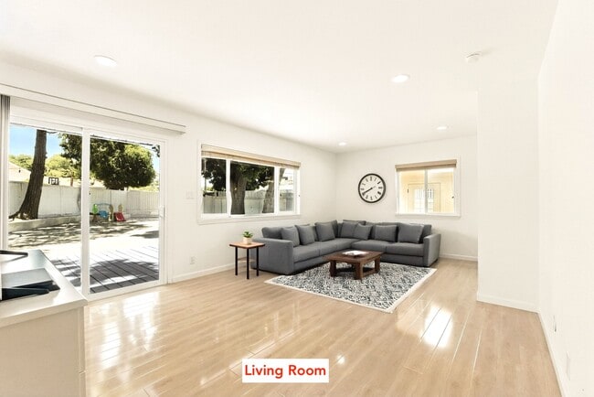 Foto del edificio - 2590 Poplarwood Way