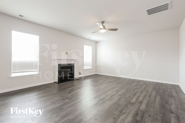 Building Photo - 600 Okame Ct