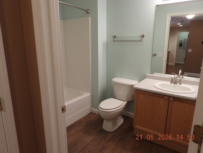 Building Photo - 16 Vista Ridge Dr