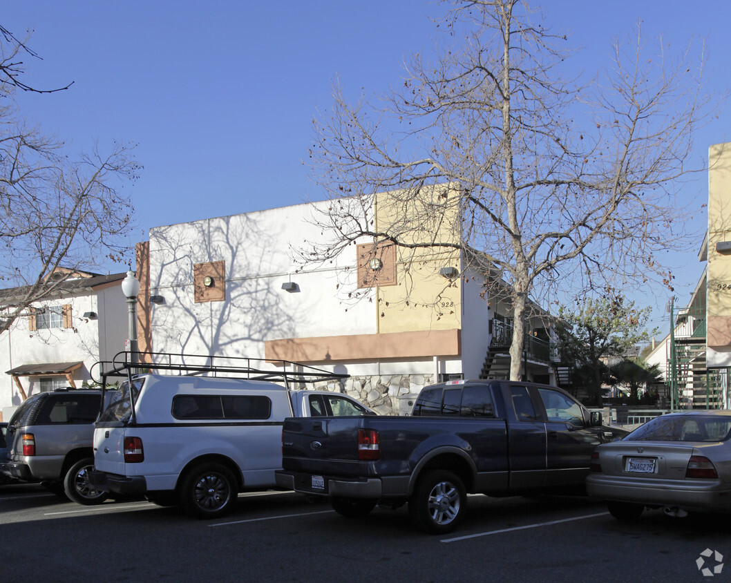 Primary Photo - Minnie Street Apartments