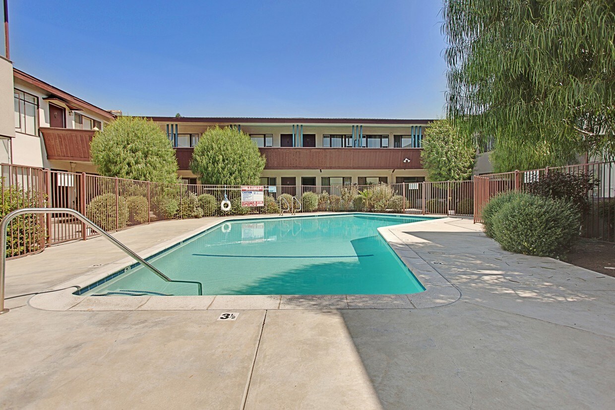 4460 Hazeltine Ave Unit 08, Sherman Oaks, CA 91423 Apartment for Rent