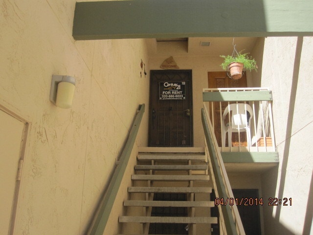 Foto del edificio - Langley Gardens Condo