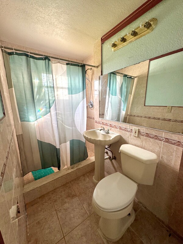 Foto del edificio - 1285 NE 143rd St