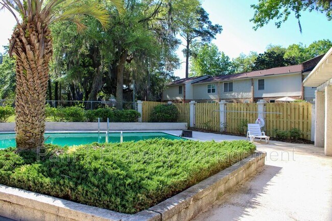 Foto del edificio - 455 Mall Blvd