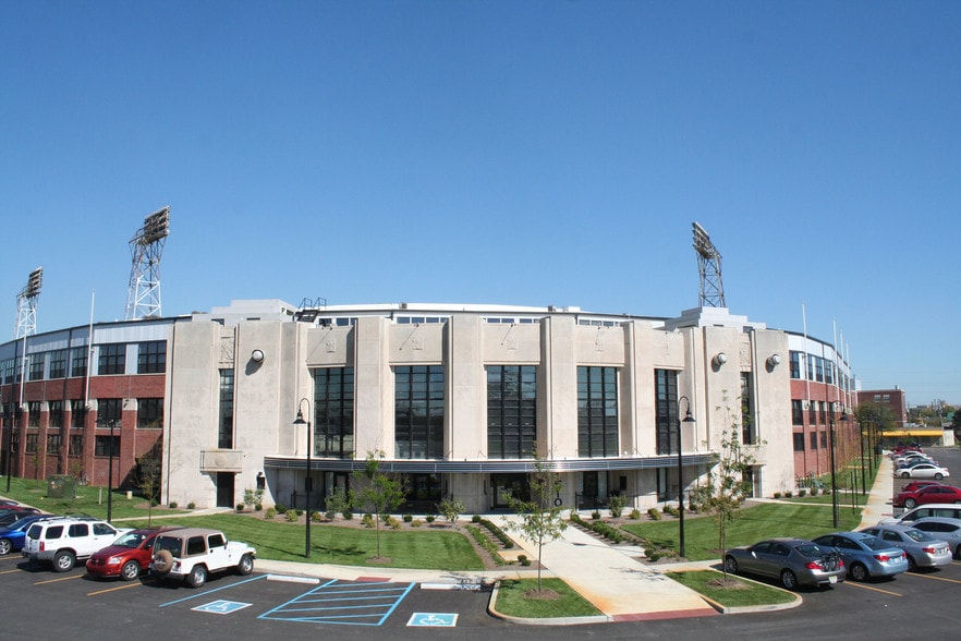 Stadium Lofts & Flats