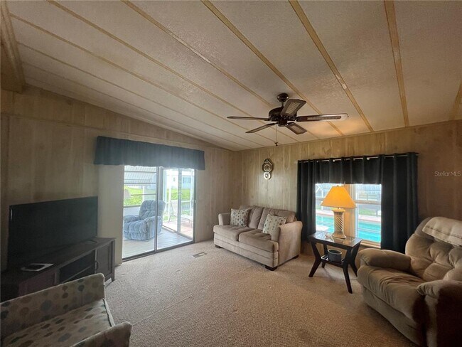 Building Photo - 11291 Grapefruit Ln