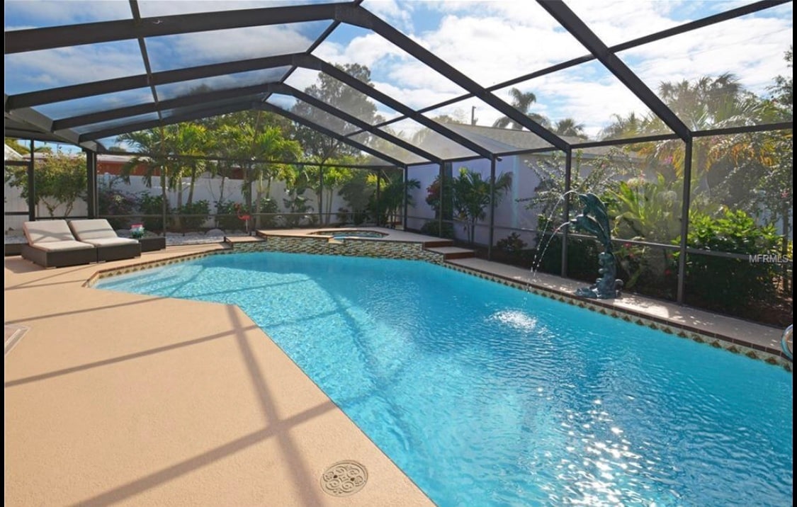 Photo - 7020 Mango Ave S (Saint Petersburg, FL)