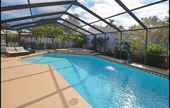 Building Photo - 7020 Mango Ave S