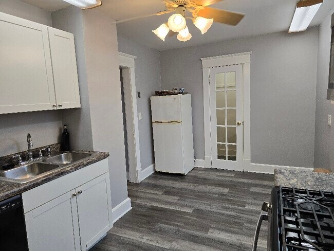 Foto del edificio - 1726 Union St