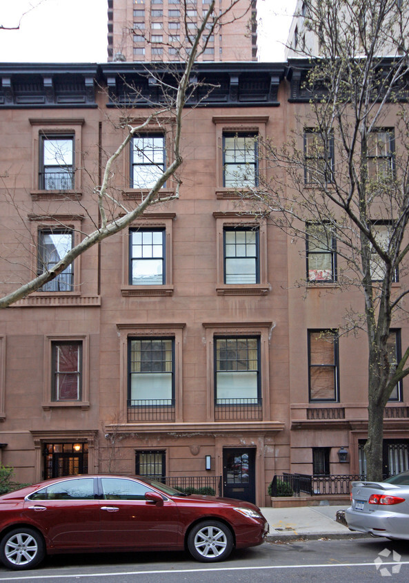 Building Photo - 50 E 91st St