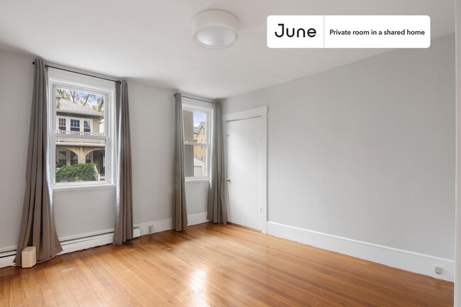 Foto del edificio - Private bedroom in 2 bed/1.5 bath Home
