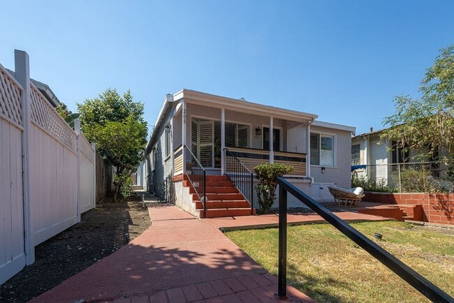 Foto del edificio - Brand New ADU in Silver Lake