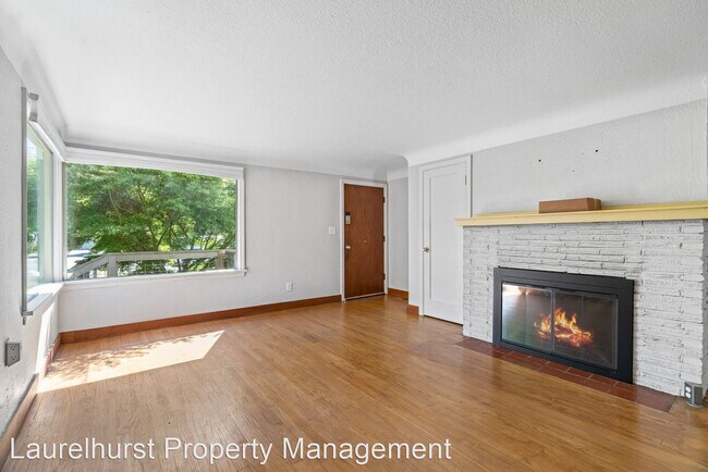 Building Photo - 2 br, 1 bath House - 8731 13th Ave NW