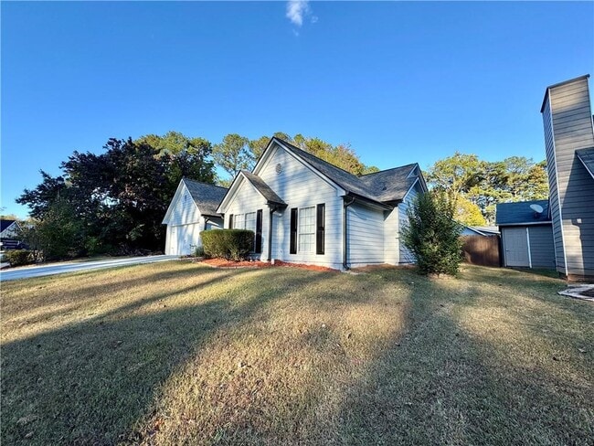 Building Photo - 1255 Avalon Dr