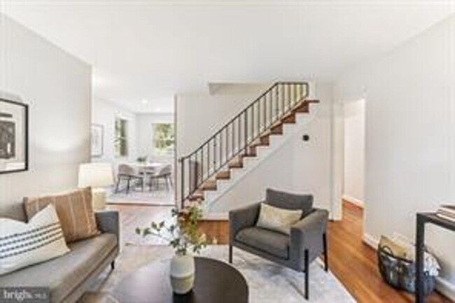 Foto del edificio - Fabulous 4BR/ 2.5BA Cape Cod in Takoma Park (PG)