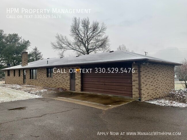 Building Photo - Beautiful Brick Ranch Home in North Lawren...