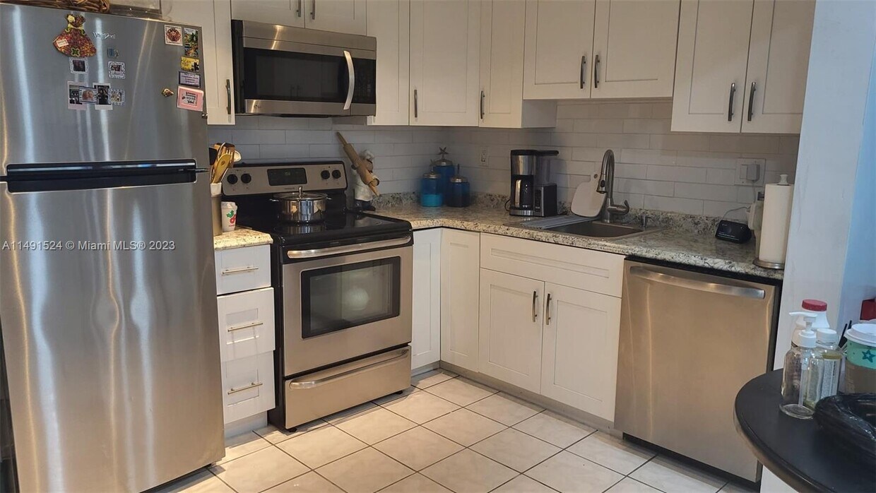 Primary Photo - 4270 NW 89th Ave