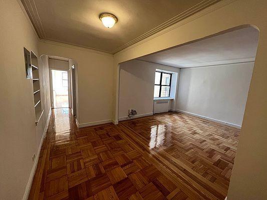 Foto del edificio - 1 bedroom in BRONX NY 10468