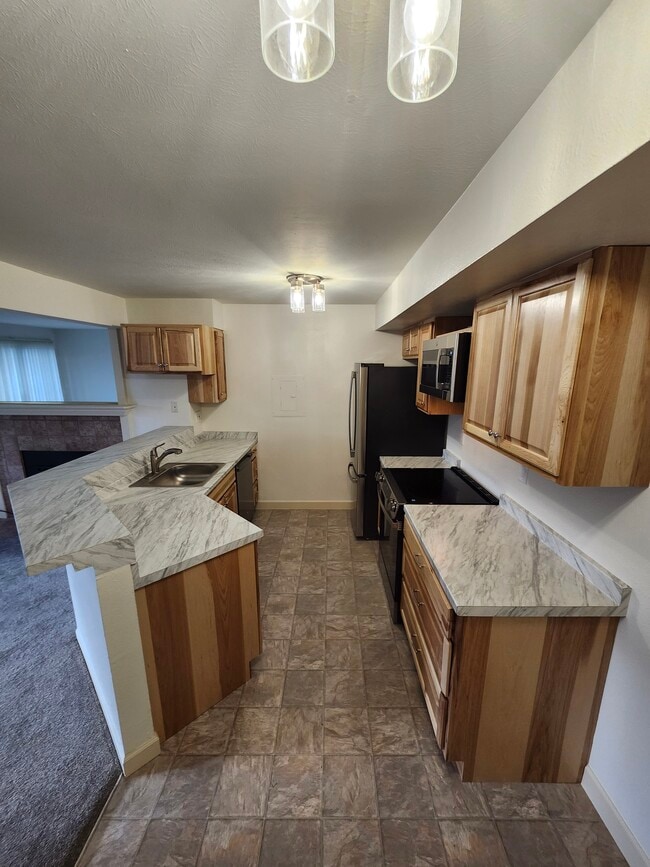 Building Photo - 20 S Boulder Cir