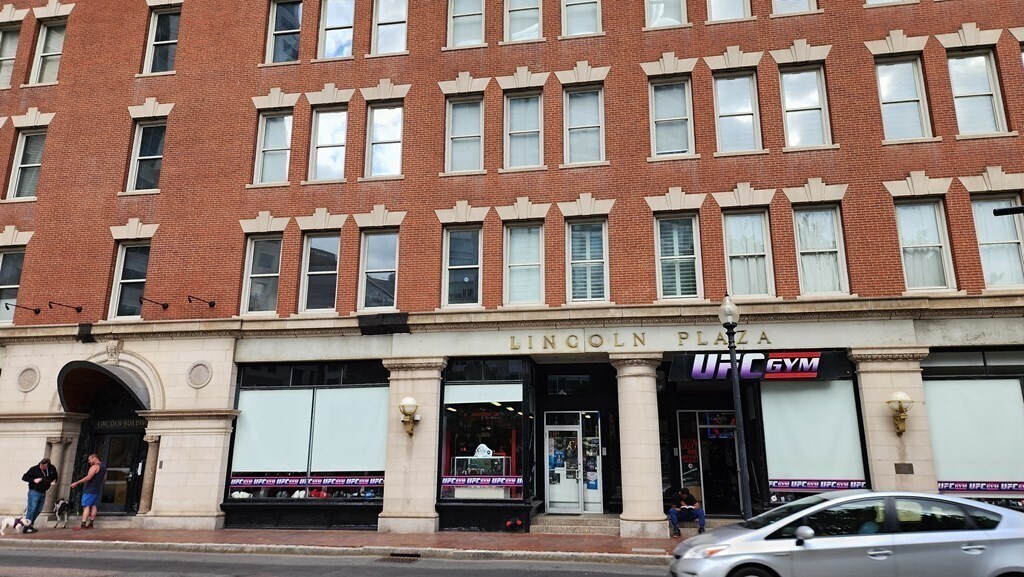 Primary Photo - 70 Lincoln St