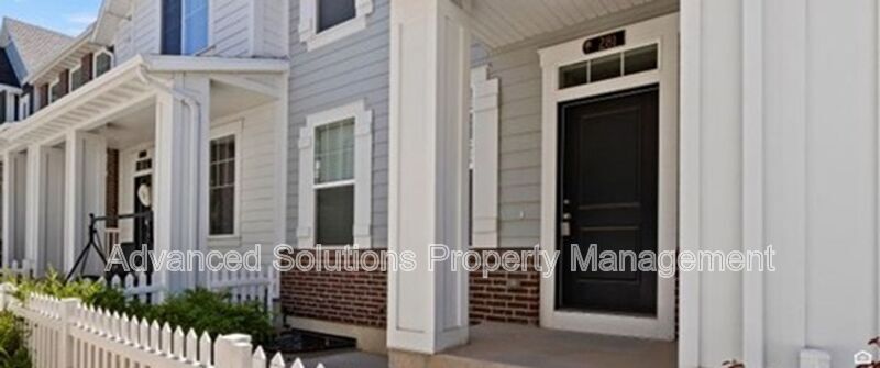 Foto principal - 281 E Brigham Lane