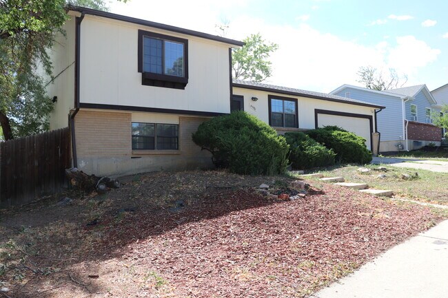 Building Photo - 4790 S Ouray St