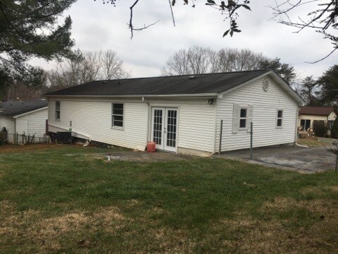 Building Photo - 198 Coventry ct