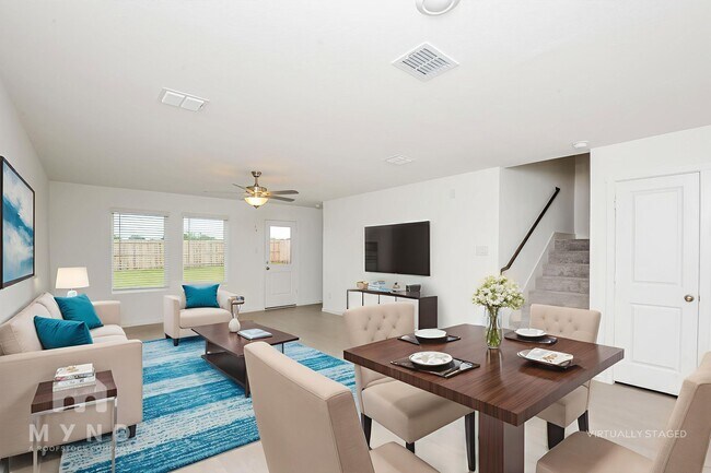 Foto del edificio - 2740 Mistwood Dr