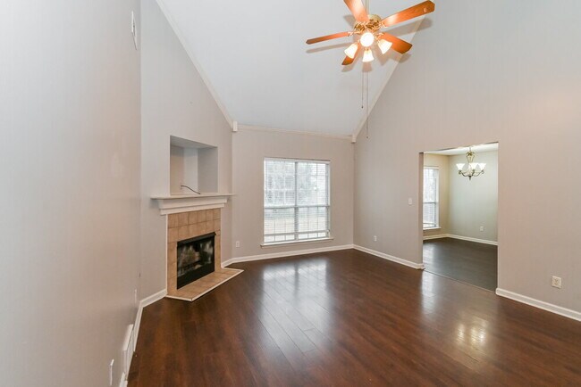 Foto del edificio - 10263 Green Moss Dr N