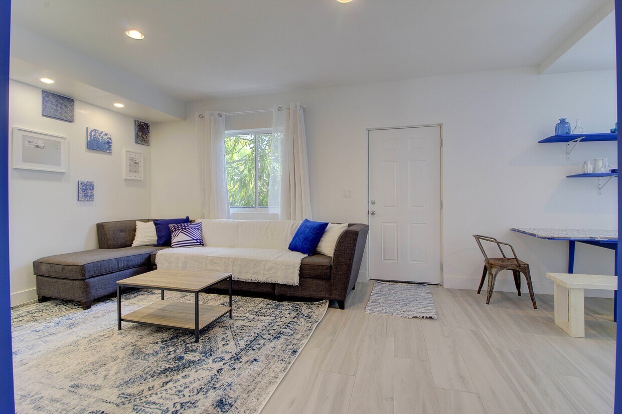 Foto principal - 753 NW 30th St