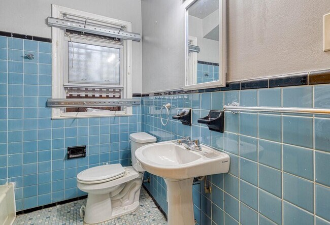 Foto del edificio - 16157 Wormer Ave