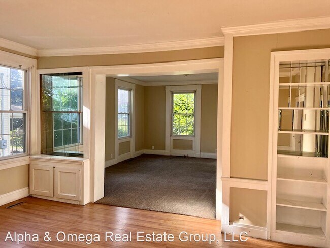 Foto del edificio - 2 br, 2 bath House - 454 E 4th St.