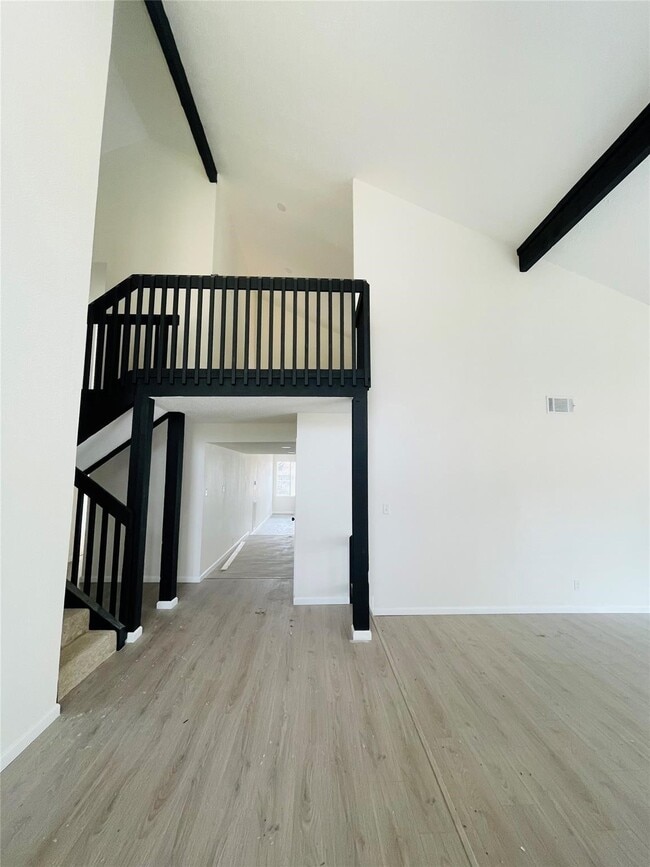 Building Photo - 10435 Huntington Estates Dr