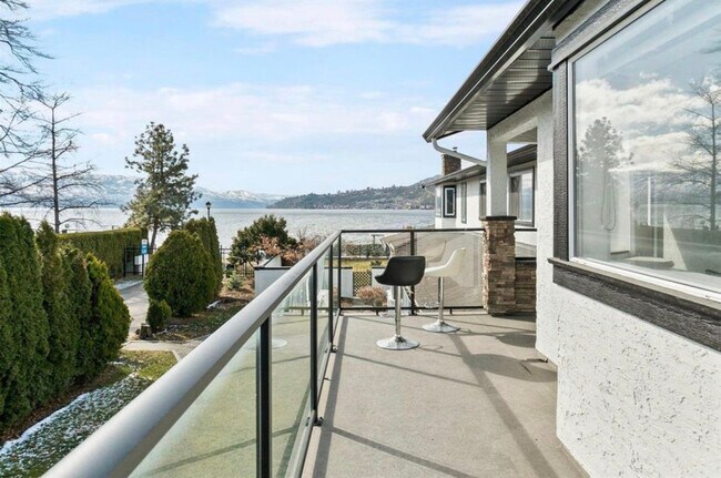 Photo du bâtiment - 120 Mctavish Av