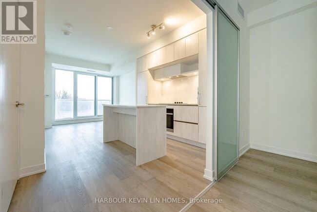 Photo du bâtiment - 6 David Eyer Rd