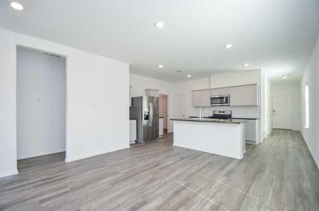 Building Photo - 5778 Hampton Valley Dr