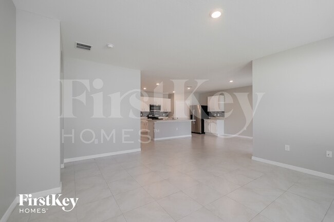 Foto del edificio - 709 Kindred Ln