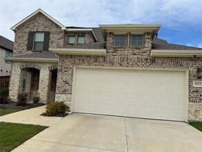Building Photo - 1633 Glacier Dr