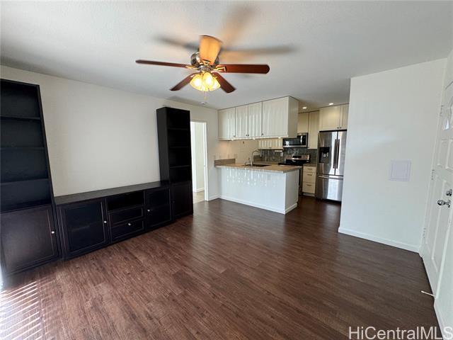 Building Photo - 383 Mananai Pl